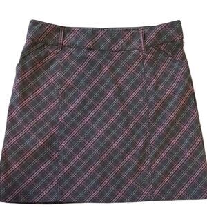 Aiuir skort purple and gray plaid size 8